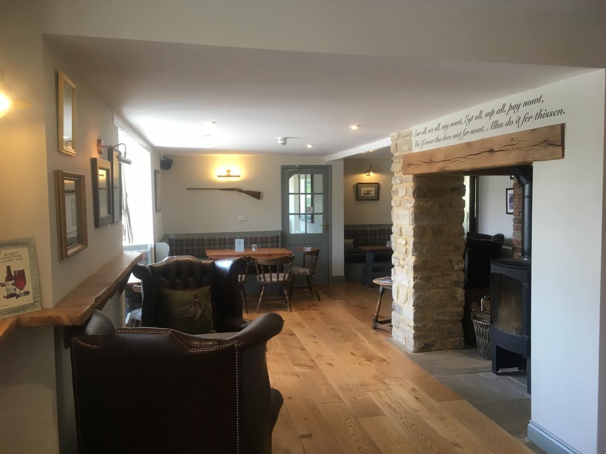 The Cayley Arms Inn Пикеринг Экстерьер фото