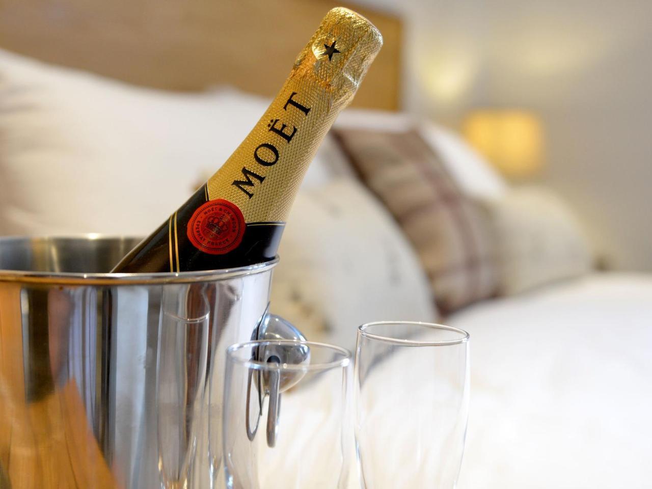 The Cayley Arms Inn Пикеринг Экстерьер фото